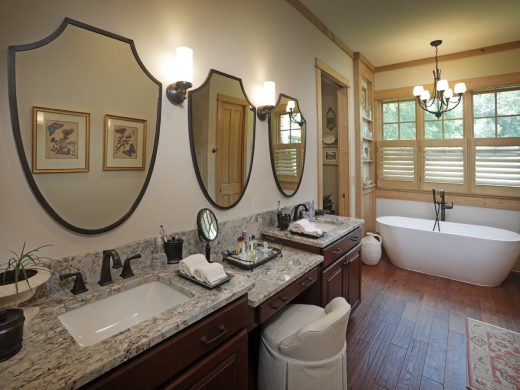The Primary bathroom features a soaking tub as well a a large shower. Blue Ridge, Georgia